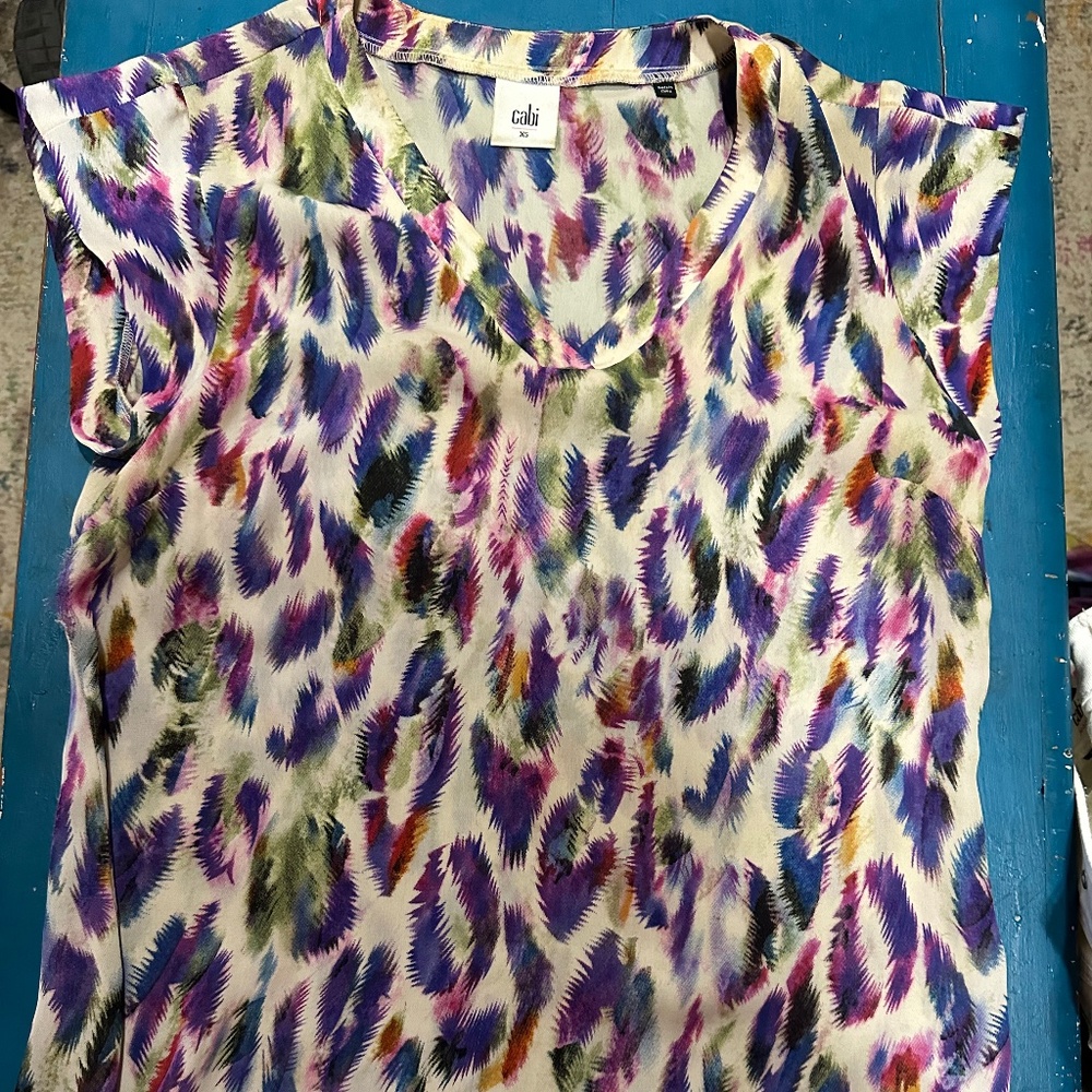 Cabi top